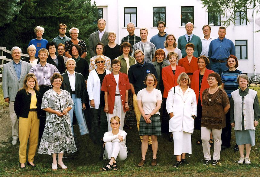 Opettajat ja henkilökunta 1999-00