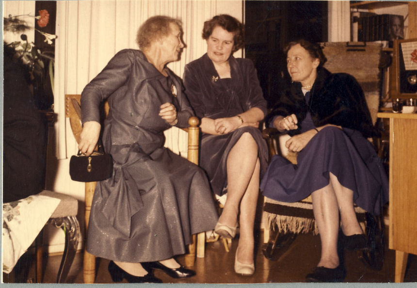 opettajat kokoontuivat kodeissa 1985