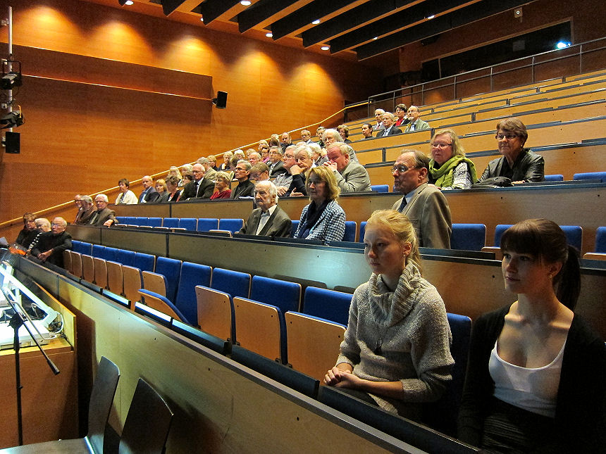symposiumin avaus