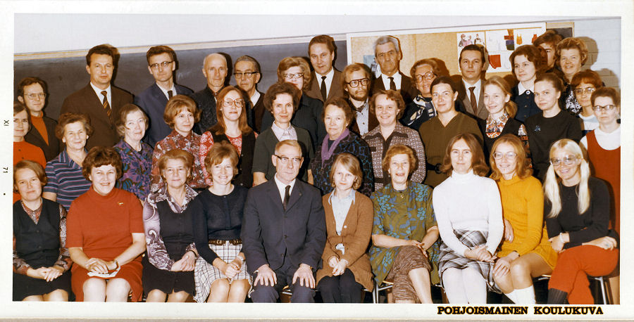 OPETTAJAT JA HENKIL�KUNTA 1971-72