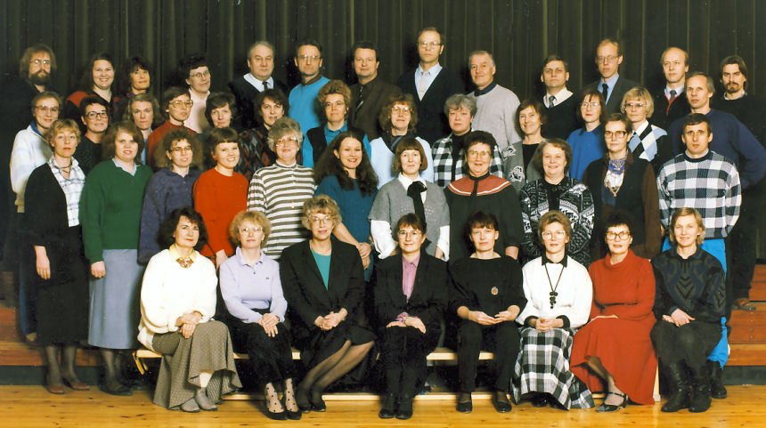 opettajat ja henkilökunta 1987-88