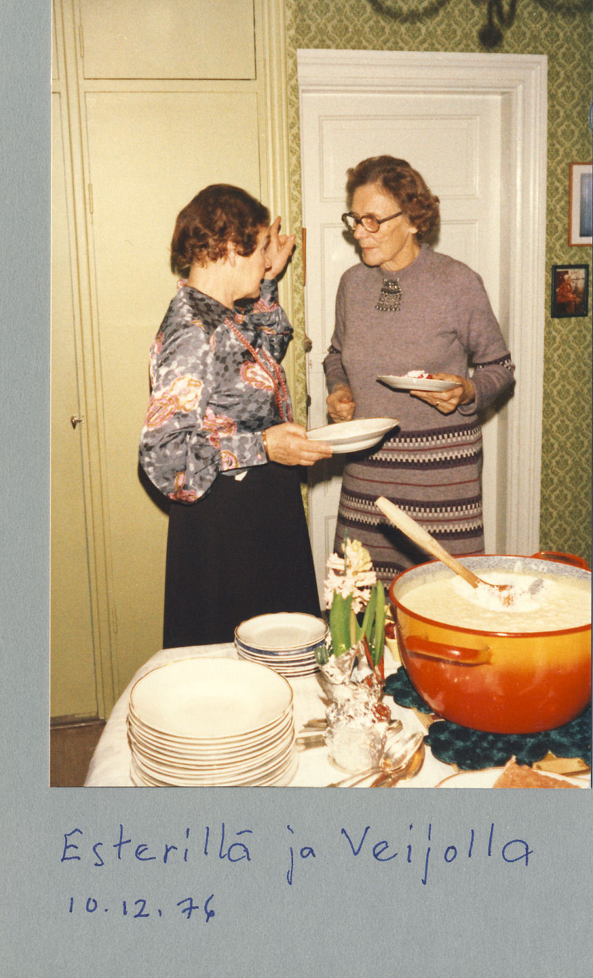 opettajat kokoontuivat kodeissa 1976