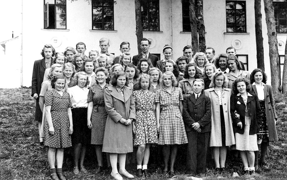 Järvenpään Yhteiskoulun 5 A luokka 1946-1947