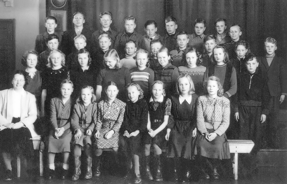 Järvenpään Yhteiskoulun 4 A luokka 1951-1952