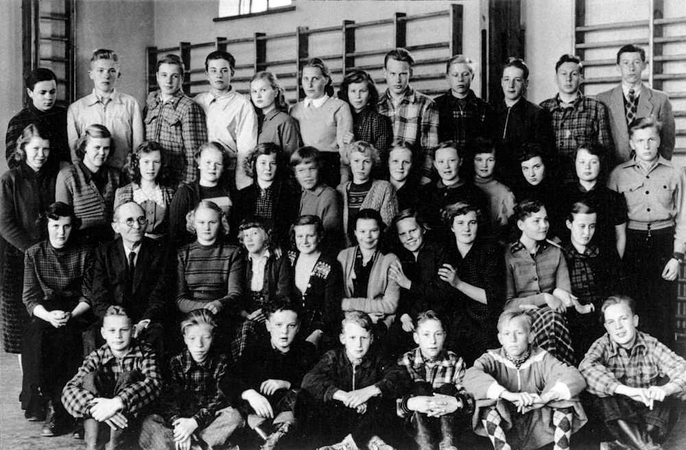 J�rvenp��n Yhteiskoulun 4 A luokka 1951-1952
