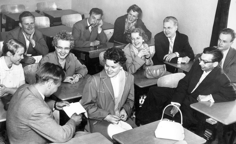 J�rvenp��n Yhteiskoulun luokkakokous