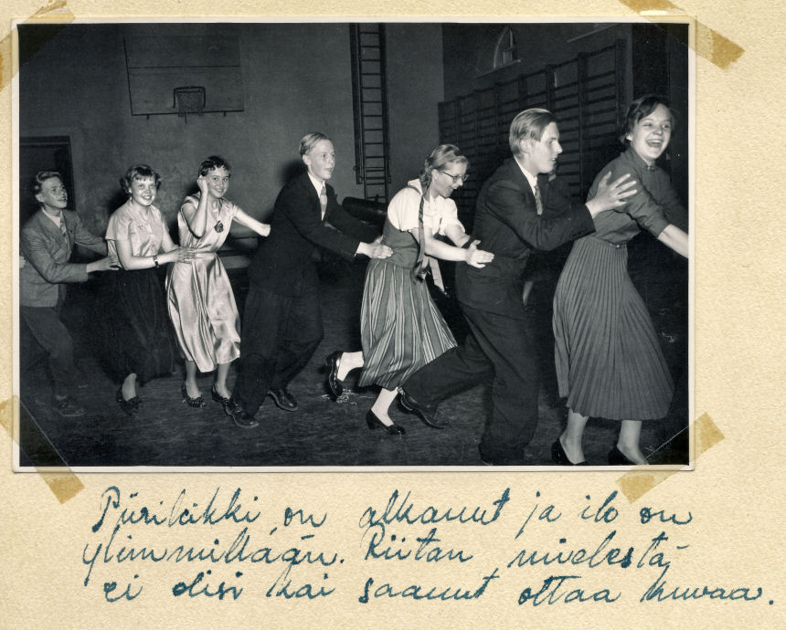 Sormusjuhla 5 B 1955 kev��ll�